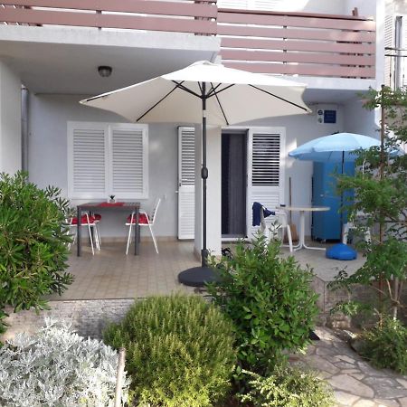 Holiday Home ノヴァリャ エクステリア 写真