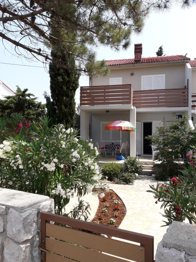 Holiday Home ノヴァリャ エクステリア 写真